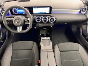 Vehicle image MERCEDES-BENZ A 220 AMG Line 4m