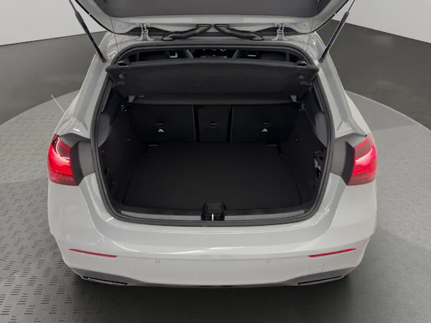 Mercedes-Benz A 220 AMG Line 4m