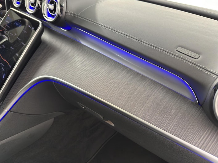 Vehicle image MERCEDES-BENZ C 220