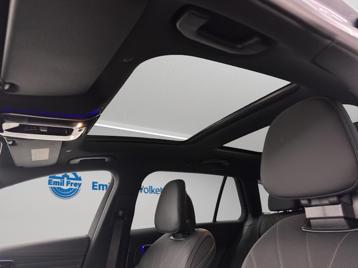 Vehicle image MERCEDES-BENZ C 220