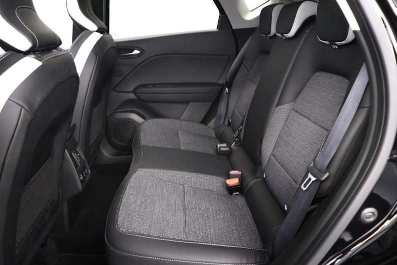 Vehicle image MITSUBISHI ASX