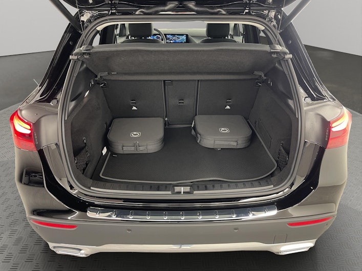 Vehicle image MERCEDES-BENZ GLA 250