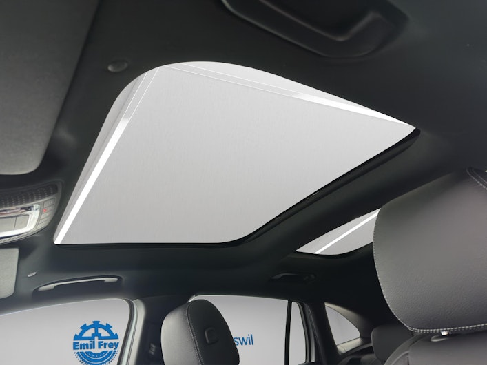 Vehicle image MERCEDES-BENZ GLA 250