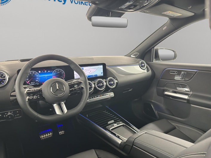 Vehicle image MERCEDES-BENZ GLA 250