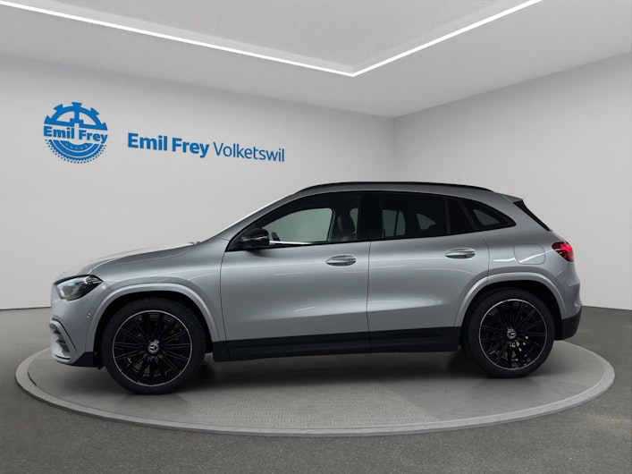 Vehicle image MERCEDES-BENZ GLA 250