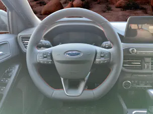 Ford Focus 1.0i EcoB Hybrid 155 ST-Line