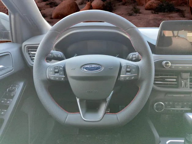 Ford Focus 1.0i EcoB Hybrid 155 ST-Line