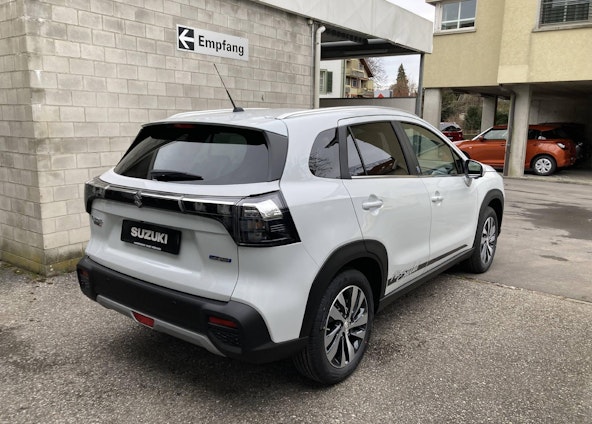 Vehicle image 3 Vehicle image 3