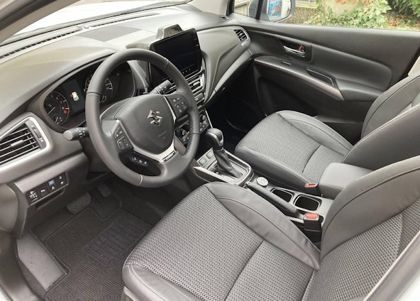 Vehicle image 6 Vehicle image 6