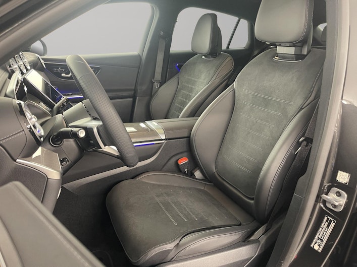 Vehicle image MERCEDES-BENZ GLC 400