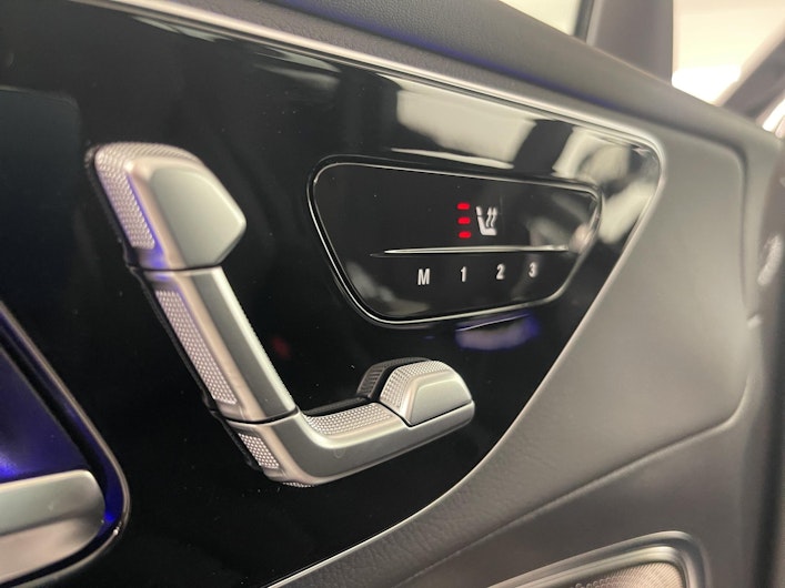 Vehicle image MERCEDES-BENZ GLC 400