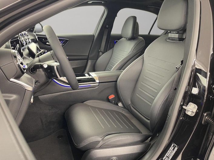 Vehicle image MERCEDES-BENZ C 220