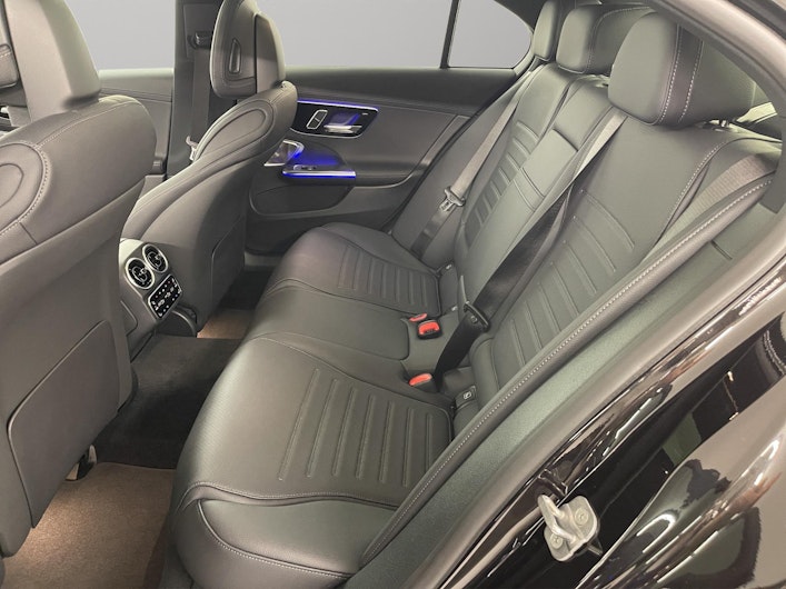 Vehicle image MERCEDES-BENZ C 220