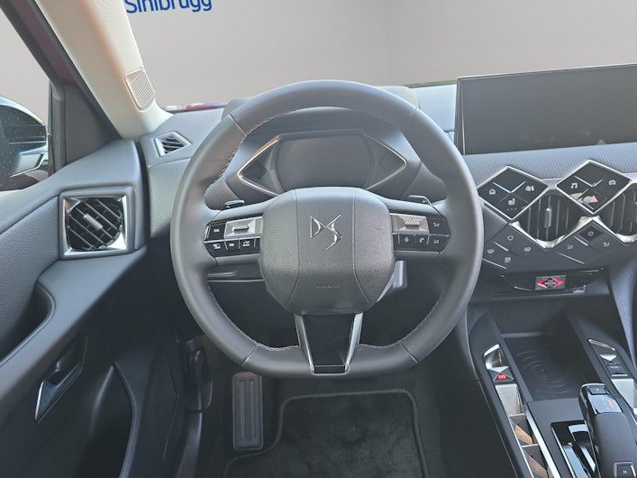 Vehicle image DS AUTOMOBILES DS3