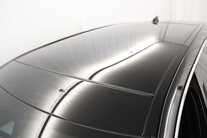 Vehicle image JAGUAR F-Pace 2.0 P400e R-Dynamic SE AWD