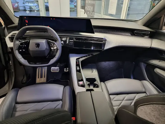 Peugeot 5008 1.2 Hybrid GT