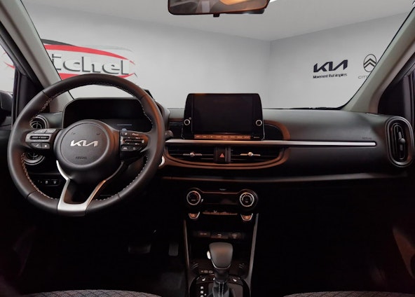 Vehicle image 9 Vehicle image 9