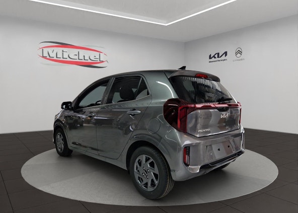 Vehicle image 3 Vehicle image 3