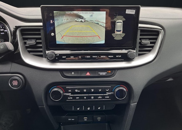 Vehicle image 10 Vehicle image 10