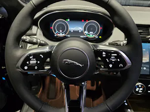 Jaguar E-Pace 1.5 T 270e R-Dynamic HSE AWD