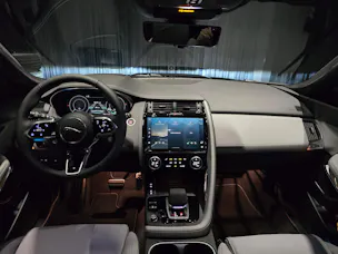 Jaguar E-Pace 1.5 T 270e R-Dynamic HSE AWD