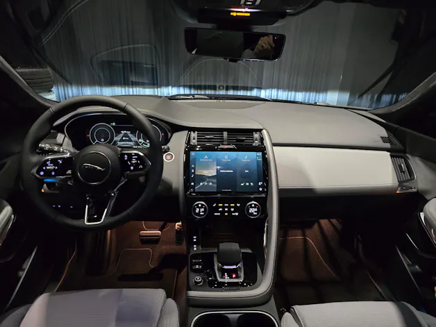 Jaguar E-Pace 1.5 T 270e R-Dynamic HSE AWD