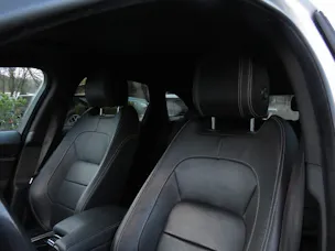 Jaguar F-Pace 2.0 T 300 R-Sport AWD