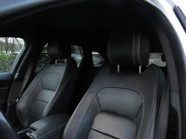 Jaguar F-Pace 2.0 T 300 R-Sport AWD
