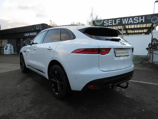 Jaguar F-Pace 2.0 T 300 R-Sport AWD