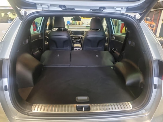 Vehicle image 9 Vehicle image 9