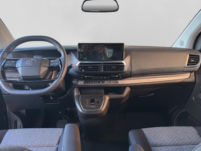 Vehicle image TOYOTA PROACE