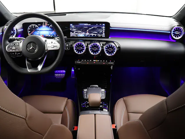 Mercedes-Benz A 250 AMG Line 4m
