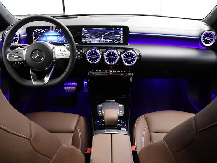 Vehicle image MERCEDES-BENZ A 250