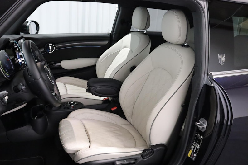 Vehicle image MINI MINI