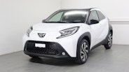 First vehicle image