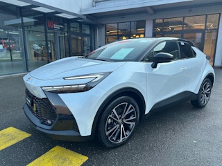 Vehicle image TOYOTA C-HR 0