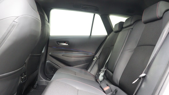 TOYOTA Corolla Touring Sports 2.0 HSD GR Sport 3