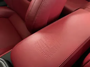 Porsche 911 Carrera 4 GTS Cabriolet