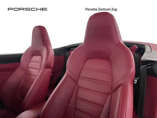 Porsche 911 Carrera 4 GTS Cabriolet