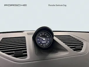 Porsche 911 Carrera 4 GTS Cabriolet