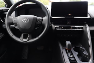 Vehicle image TOYOTA C-HR 2.0 HEV Trend 4x4