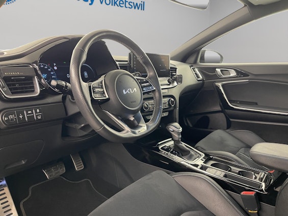 Vehicle image 9 Vehicle image 9