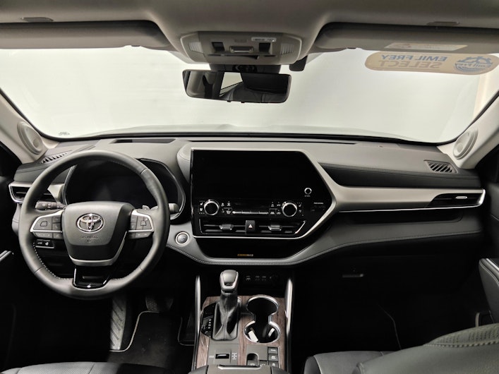 Vehicle image TOYOTA Highlander