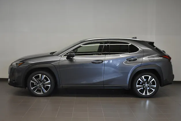 Lexus UX 250h Comfort - Ruote invernali & Servizi inclusi - Tasso leasing 1.99%!