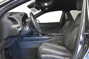 Lexus UX 250h Comfort - Ruote invernali & Servizi inclusi - Tasso leasing 1.99%!
