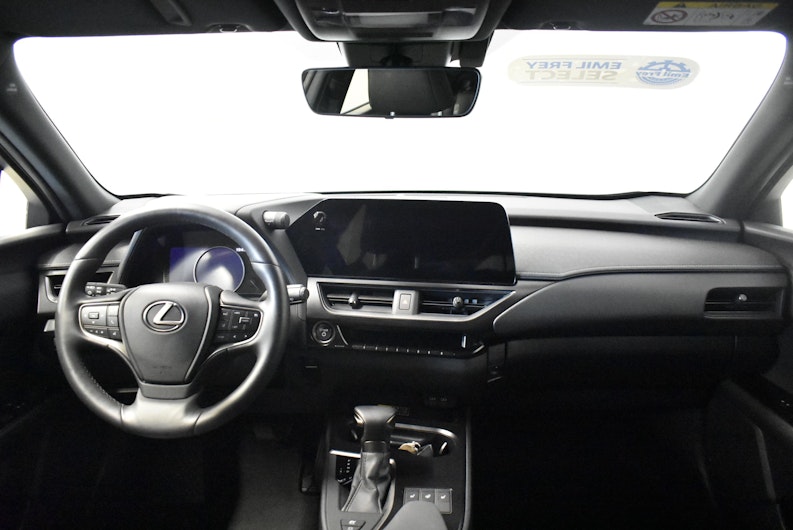 Vehicle image LEXUS UX