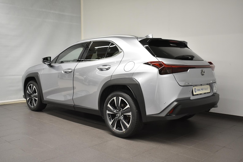 Vehicle image LEXUS UX