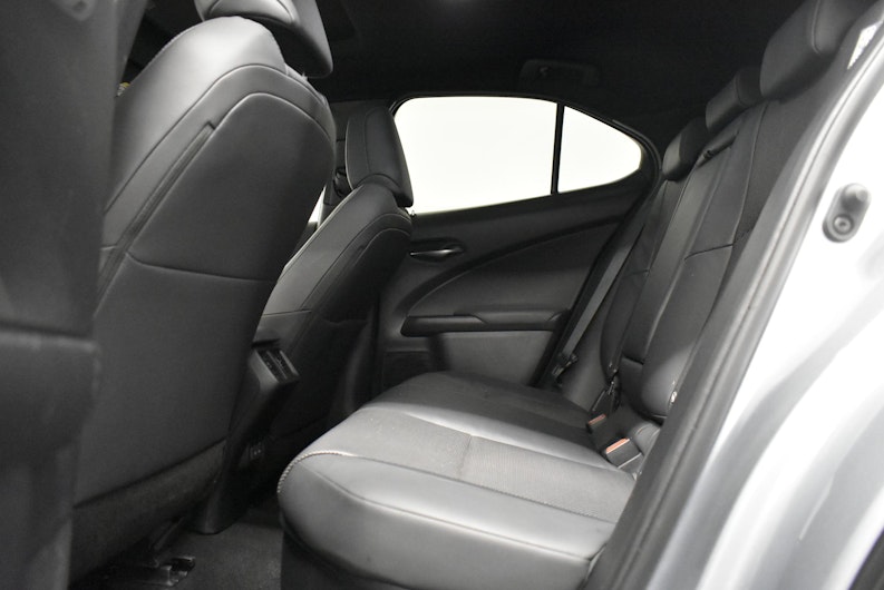 Vehicle image LEXUS UX