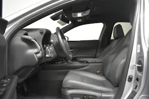 Lexus UX 250h Comfort - Ruote invernali & Servizi inclusi - Tasso leasing 1.99%!