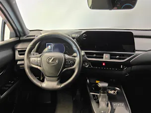 Lexus UX 250h Comfort - Ruote invernali & Servizi inclusi - Tasso leasing 1.99%